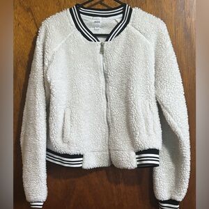 3/$10 ➰ Ardene • Plush Zip Up Sweater